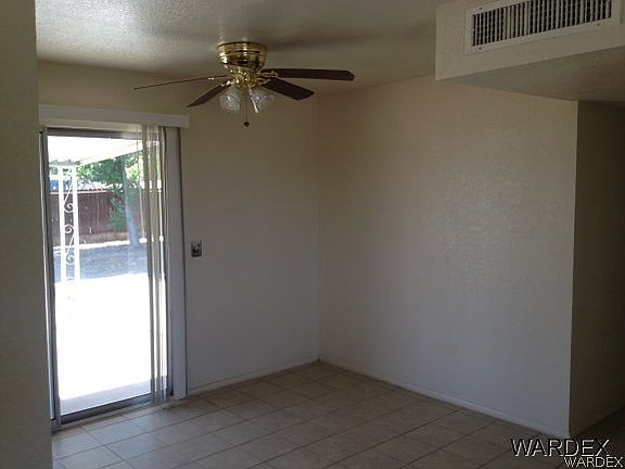 4th image of 480 E Wilshire