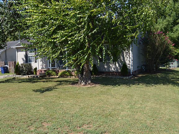 5th image of 300 Canova Dr