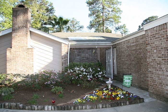 1st image of 8303 Autumn Willow Dr