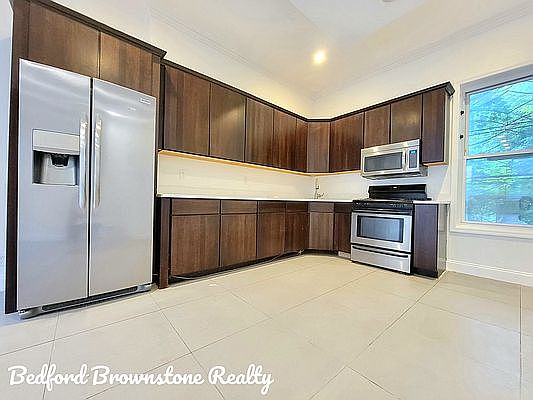 4th image of 443 Franklin Ave #Gf1