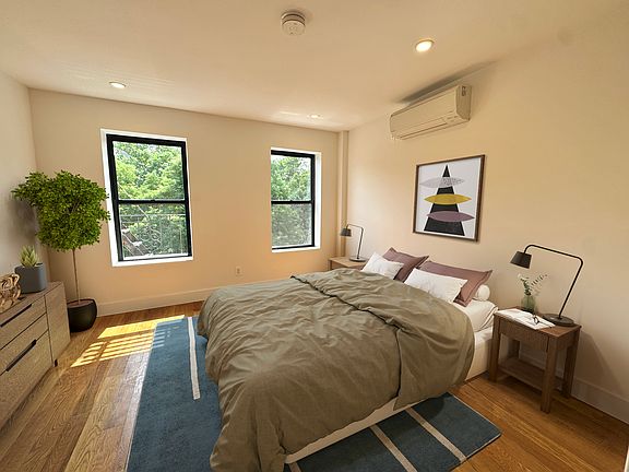 4th image of 442 E 9th St #2F