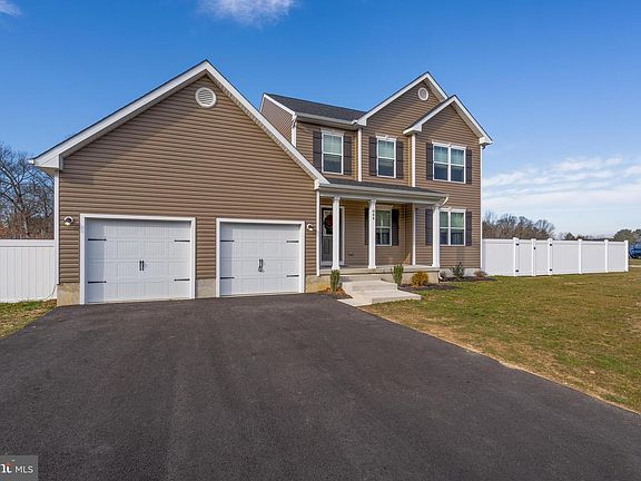 2nd image of 844 Chapel Dr