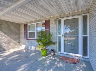 7017 Country Club Dr, Hudson, FL 34667