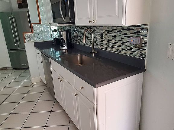 4th image of 2304 SW 50th Ln