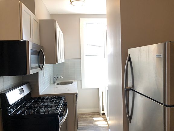 2nd image of 516 Central Ave #40E