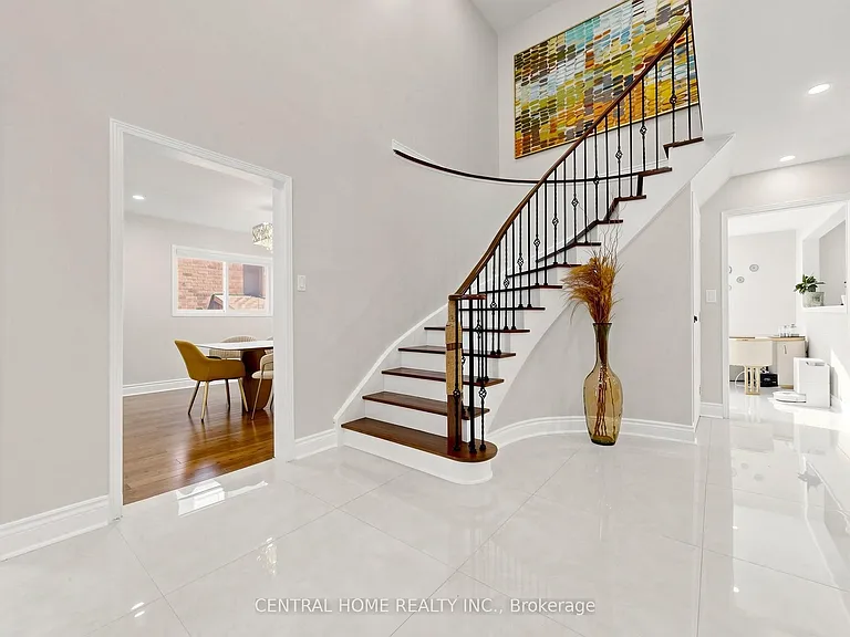 48 Ballard Cres — Photo 26
