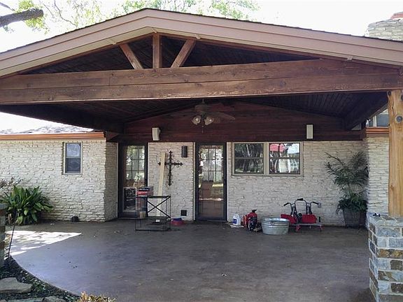 3rd image of 300 Marquis Ln