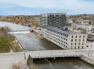 19 Guelph Ave #208, Cambridge, ON N3C 1A2