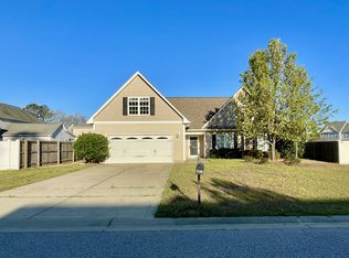2746 Blockade Runner Dr, Fayetteville, NC 28306