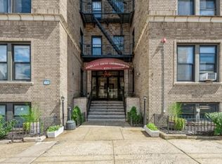 2700 John F Kennedy Blvd APT 210, Jersey City, NJ 07306