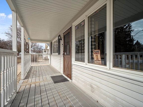 3rd image of 709 E Meade St