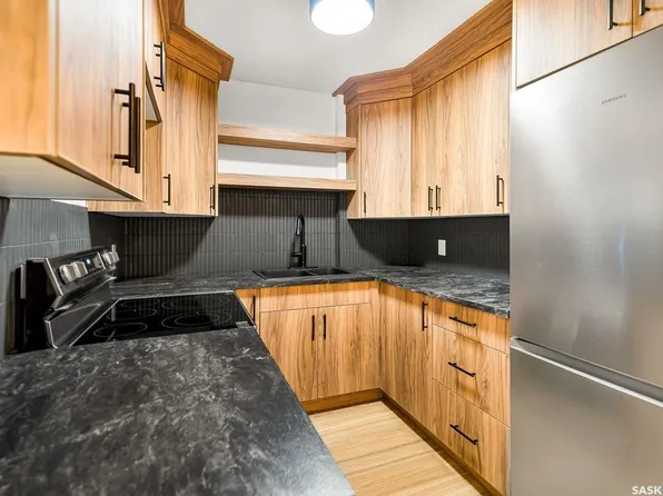 3914 Castle ROAD, Regina, SK S4S 6A4