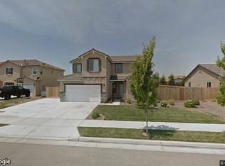 849 Pinewood Ave, Sanger, CA 93657