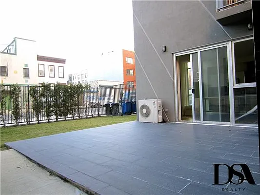 Rented by DSA Realty | media 29