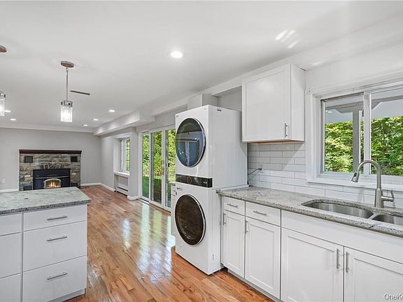 4th image of 448 Sprout Brook Road