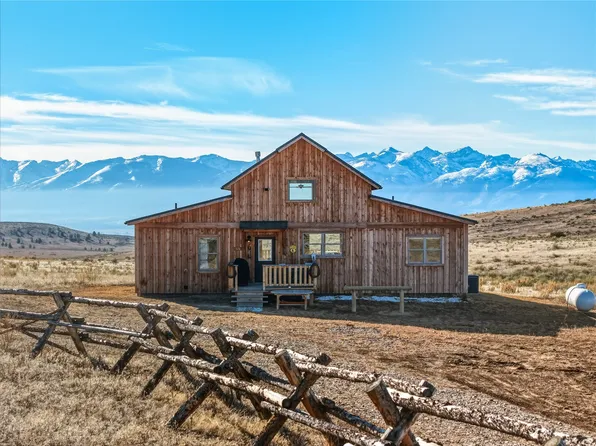 375 Double D Rd, Stevensville, MT 59870