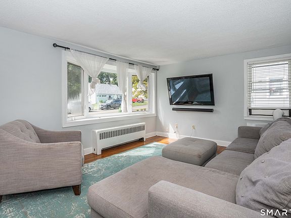 5th image of 71 Tremper Drive