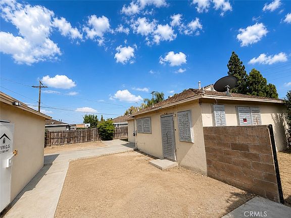 3rd image of 11439 Rosecrans Ave