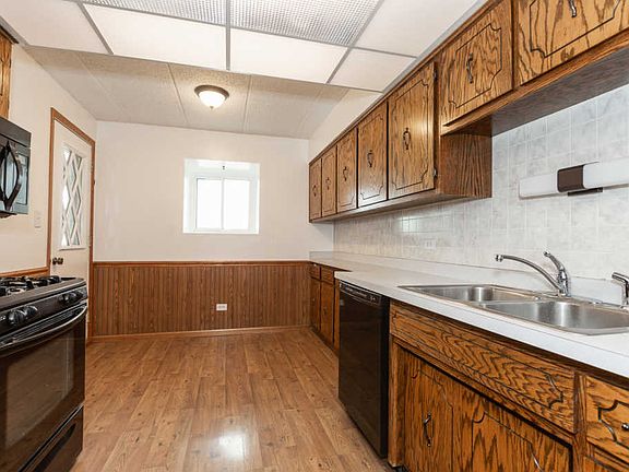 2nd image of 13609 S Lamon Ave APT 608