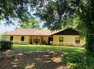 1115 S Wiggins Rd, Plant City, FL 33566