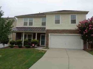 10027 Daniel Dwayne Dr, Charlotte, NC 28214