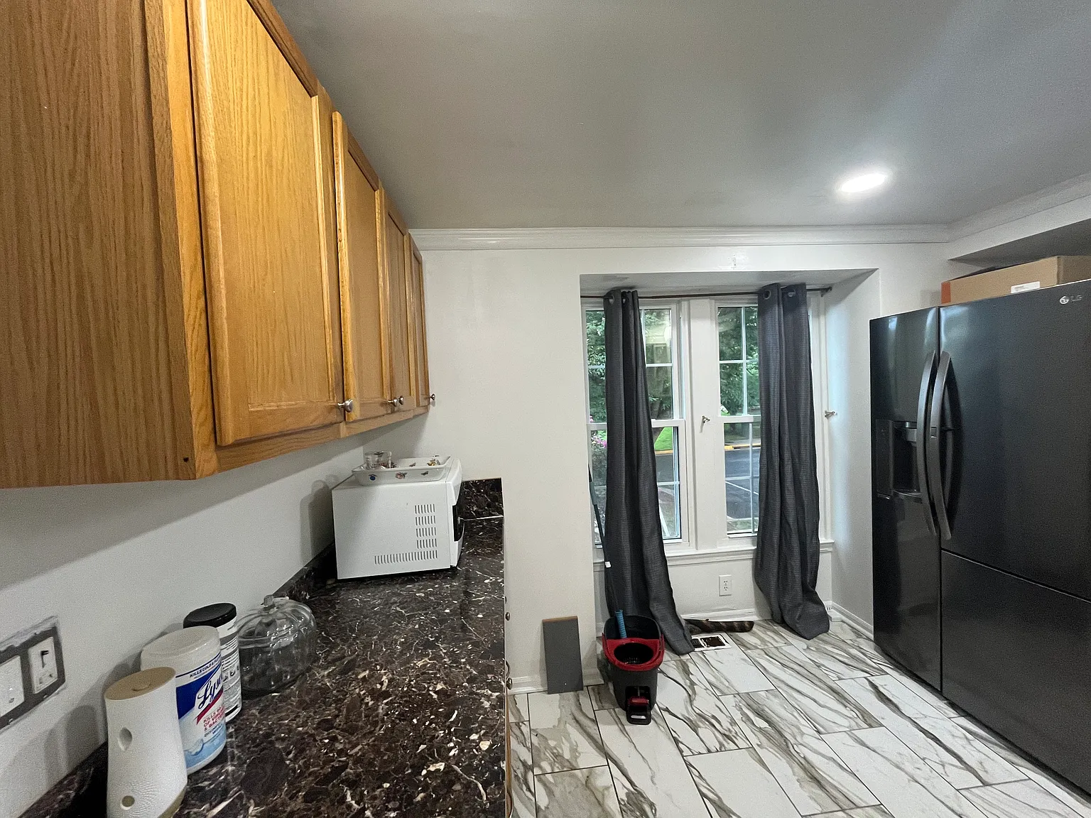 3 bed, 1206 sqft, $2,840 — Photo 2