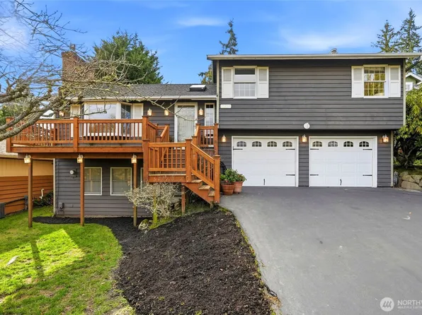 10825 34th Avenue SW, Seattle, WA 98146