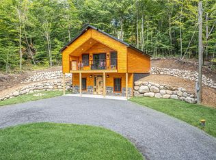 693 Hollywood Rd, Old Forge, NY 13420