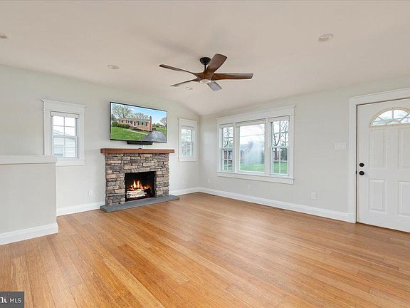 4th image of 108 Milam Dr