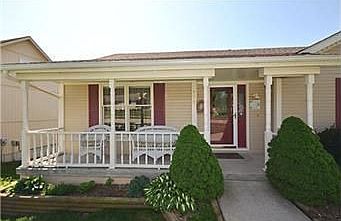 2nd image of 1725 Collins Dr
