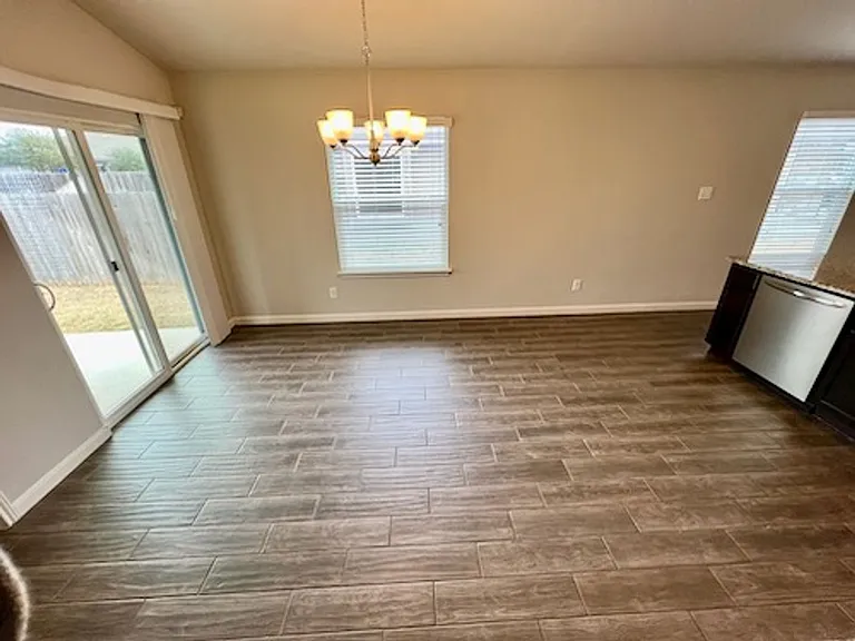 2277 Olive Hill Dr — Photo 9