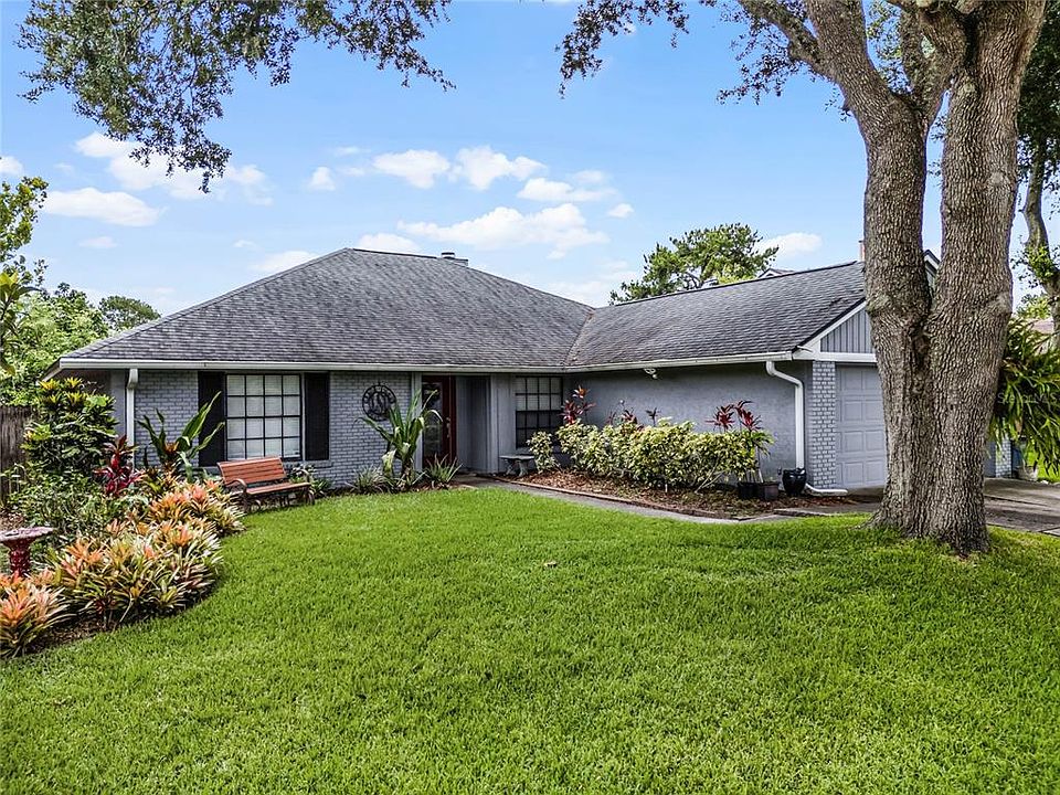 1st image of 715 Rosalie Way