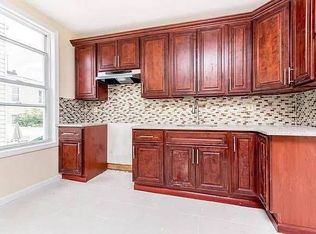 725 Van Nest Ave, Bronx, NY 10462