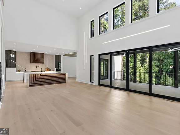 3rd image of 1000 Clementstone North Dr #E