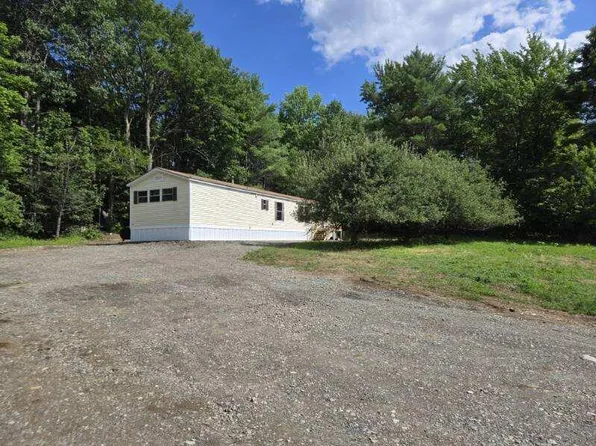 24 Pearl Lane, Plymouth, ME 04969