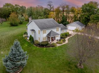 151 Congress Dr, Valparaiso, IN 46383