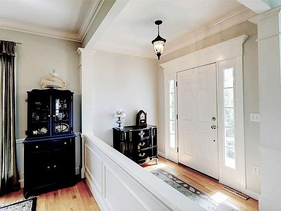 3rd image of 52 Schooner Cove Ln