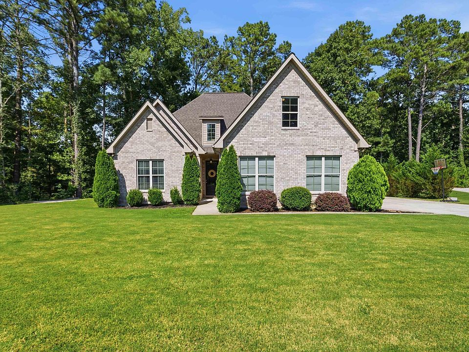 1st image of 1049 Sedgefield Cir