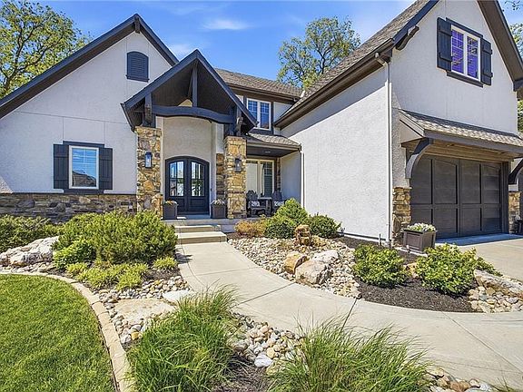 4th image of 16218 Canterbury Rd