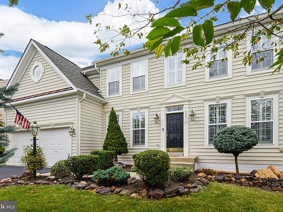 4th image of 13714 Chardonnay Pl