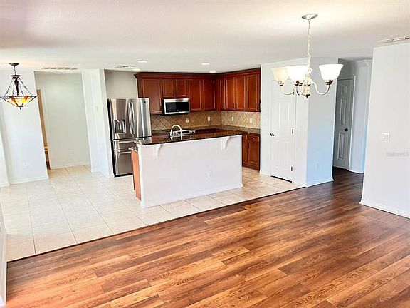 5th image of 2950 Orangebud Dr