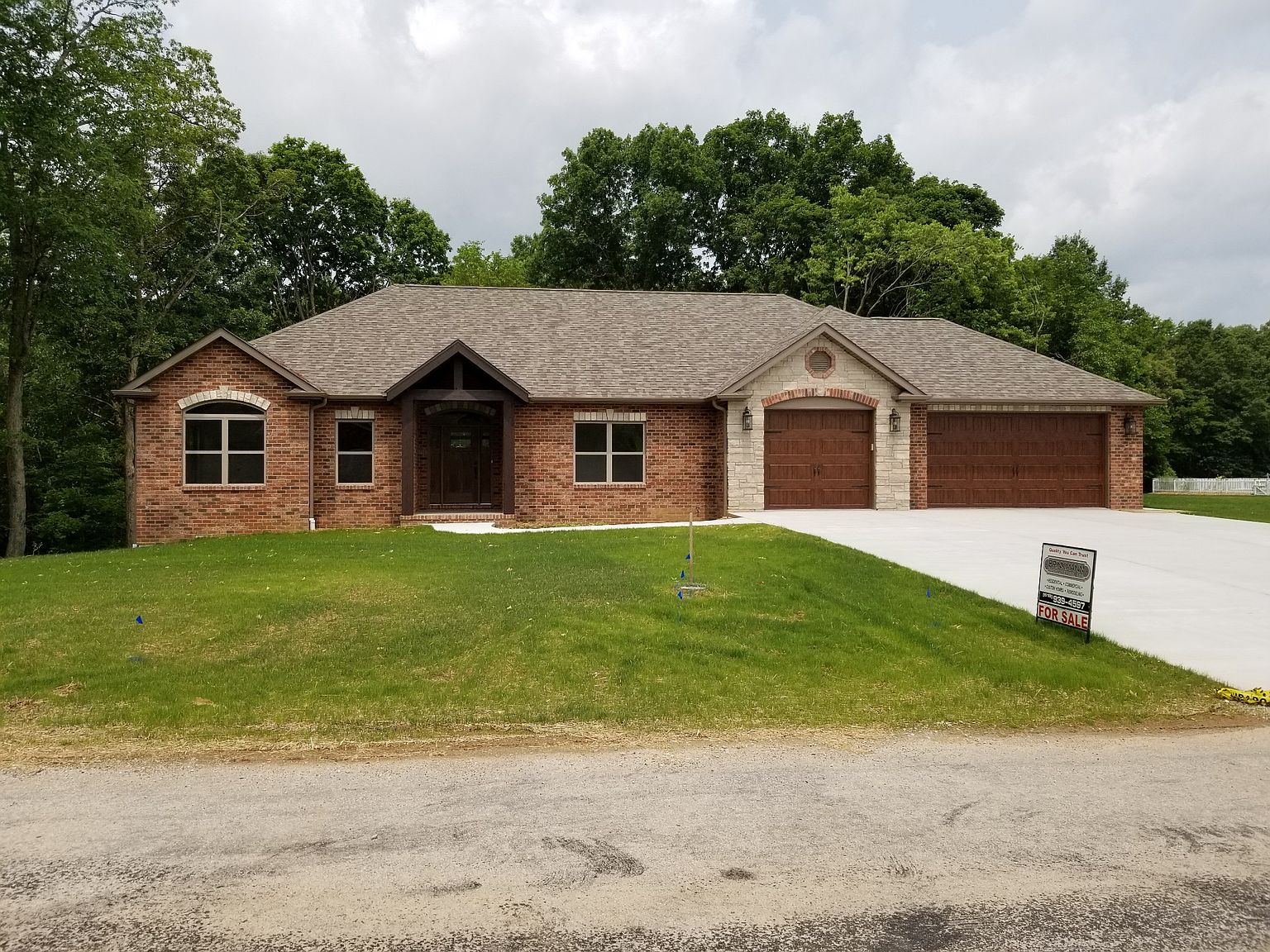 6113 Chantilly Bnd, Waterloo, IL 62298 Zillow