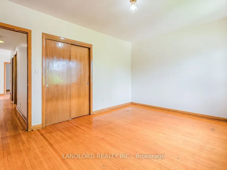85 Greenlaw Ave — Photo 14