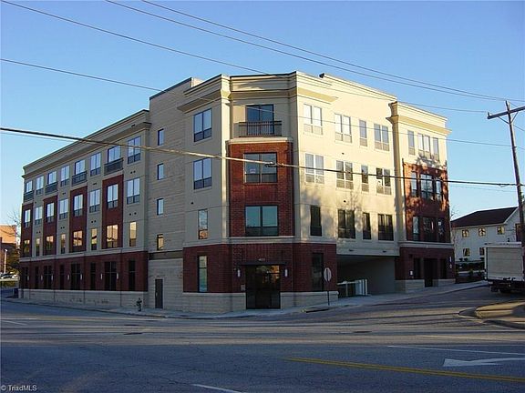 Secure entry building