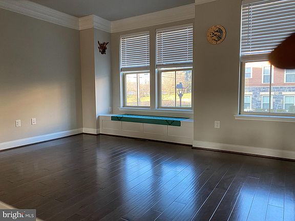 3rd image of 13021 Wallich Way