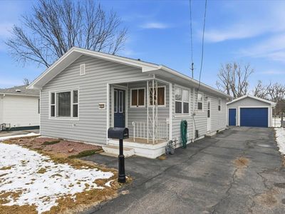 1021 N 28th St, Council Bluffs, IA, 51501