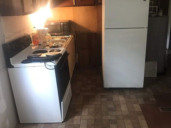 3rd image of 5549 Amazon Ave