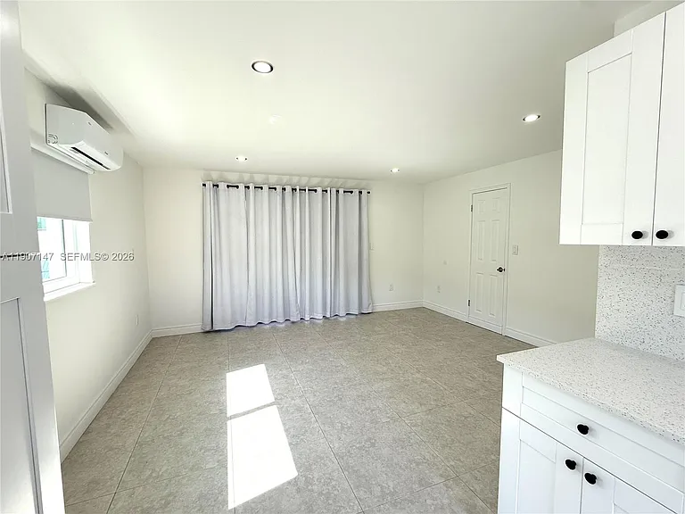 10040 SW 198th St — Photo 7