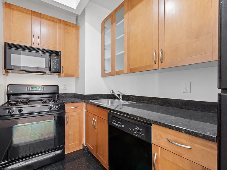 63 Wall St #601 — Photo 1