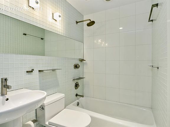 4th image of 115 Eastern Pkwy APT 3D
